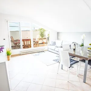  Apartment Mansarda Luminosa In Centro A
